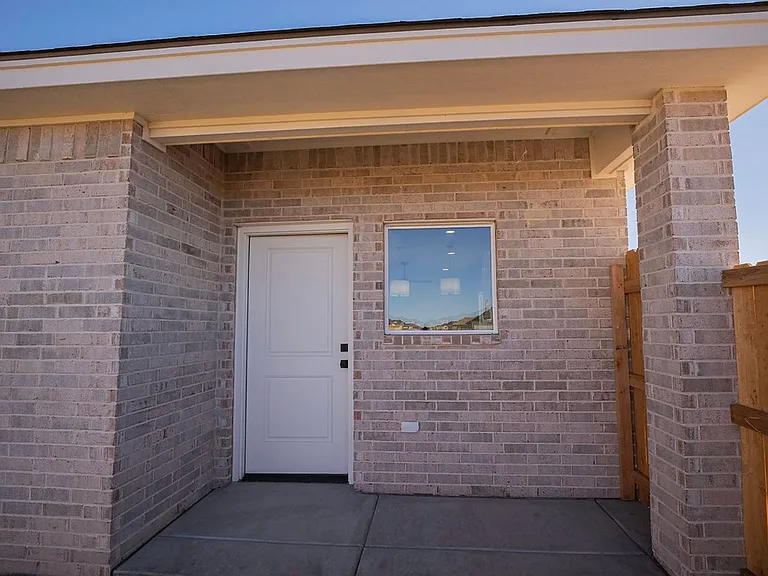 19150 Sierra Madre Dr — Photo 41