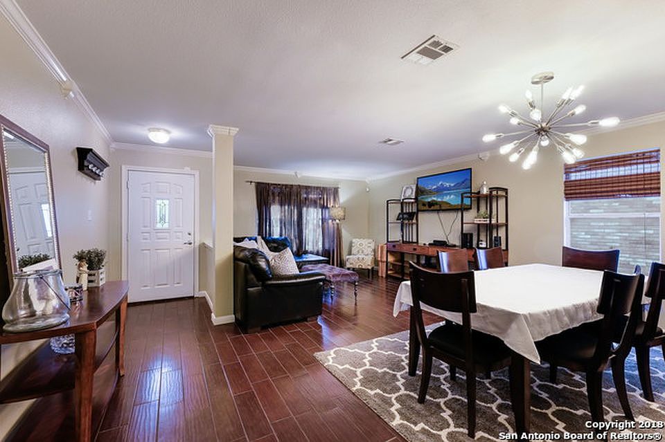 1st image of 235 Birchwood Bay