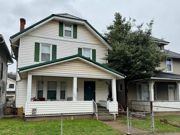 2725 Highlawn Ave, Huntington, WV 25702