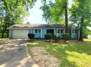 1186 Sandy Beach Dr, Macon, GA 31220