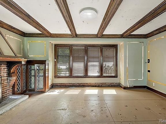 4th image of 3456 Burns St
