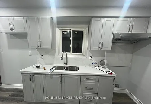 8 Rotherglen Ct Photo 1