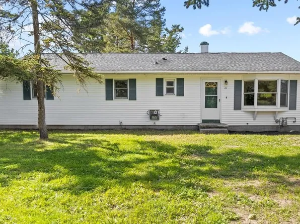 37 Macon Dr, Rochester, NY 14623