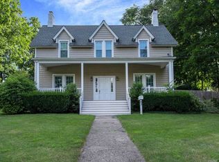 63 W Neck Rd APT 2, Huntington, NY 11743