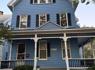 457 Ferry St #1, New Haven, CT 06513