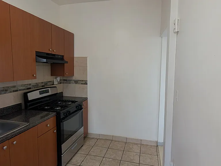 170 Bradford St #2 — Photo 2