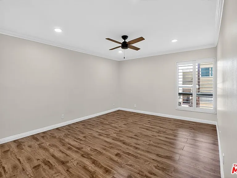 5900 Canterbury Dr #B217 — Photo 18
