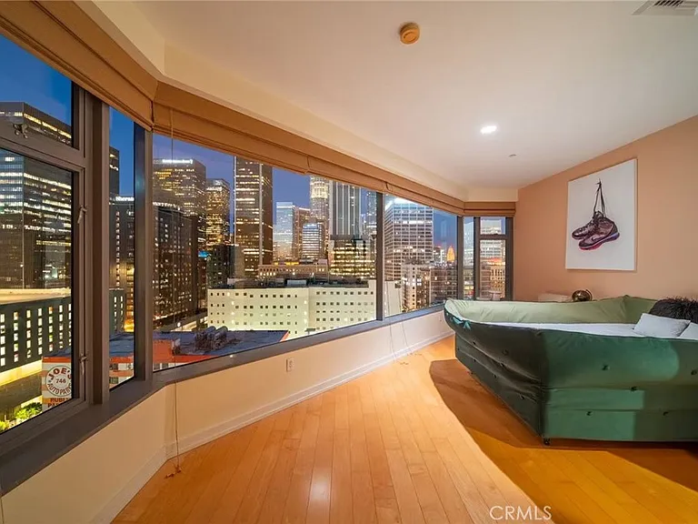 801 S Grand Ave #1305 — Photo 4
