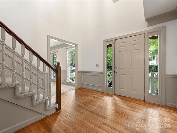 5th image of 8807 Twin Trail Dr