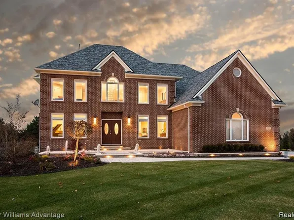 12557 Howland Park Dr, Plymouth, MI 48170