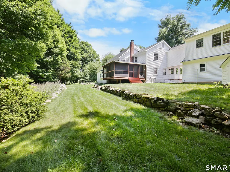 4 Wake Robin Rd — Photo 24