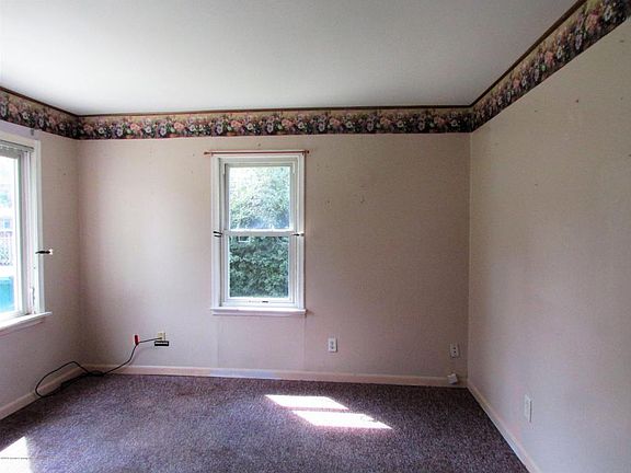 3rd image of 1920 Ferrol St
