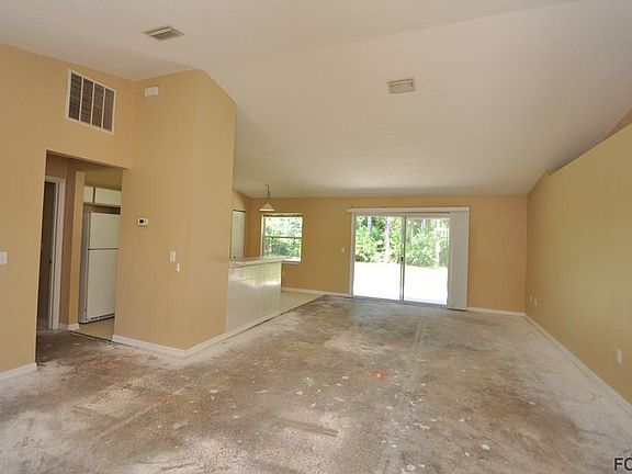 4th image of 35 Ryan Dr