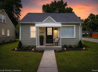 22591 Tulane Ave, Farmington Hills, MI 48336