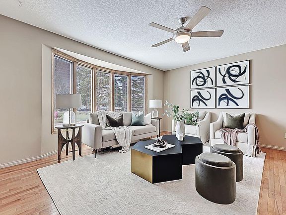 3rd image of 44 S Granlea Pl SW