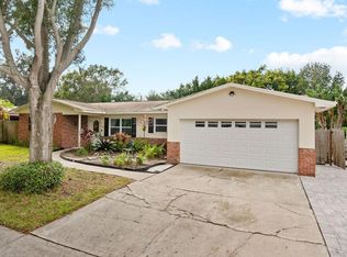 9056 136th St, Seminole, FL 33776