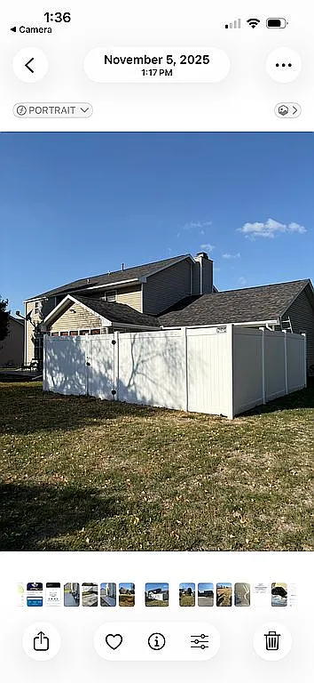 300 Gainesborough Ct photo 1