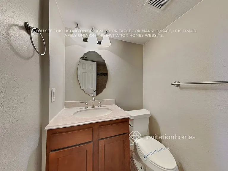 11762 Albion St — Photo 17