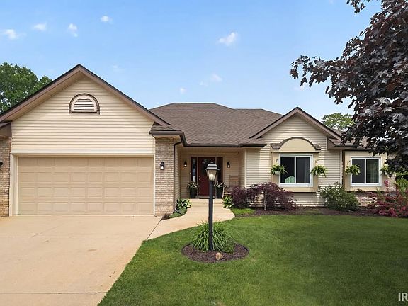 3rd image of 21968 Sandy Hill Ln
