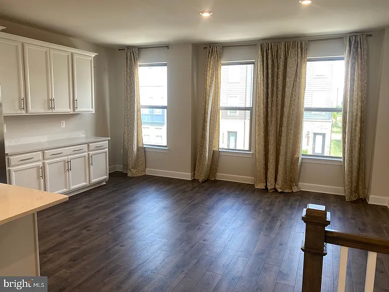 10587 Ratcliffe Trl — Photo 5