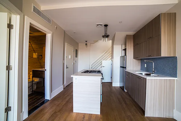 Rented by Lang Realty LLC | media 61