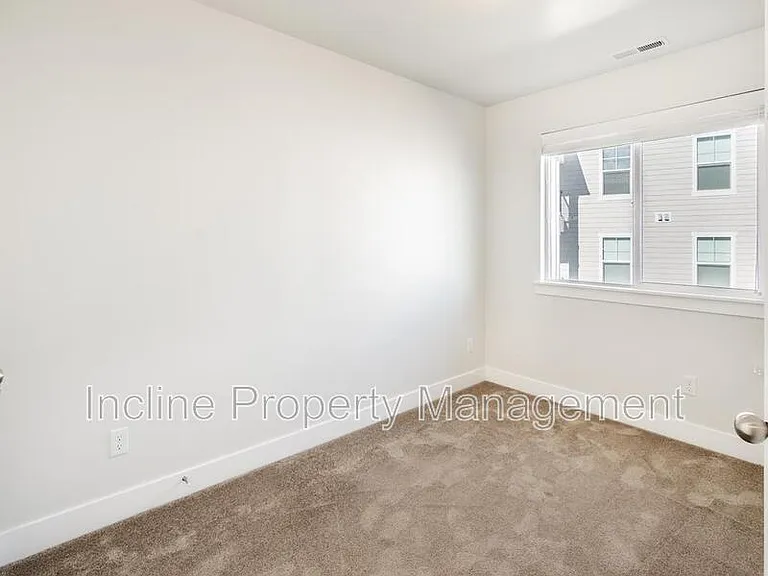 4863 W Spire Way — Photo 10