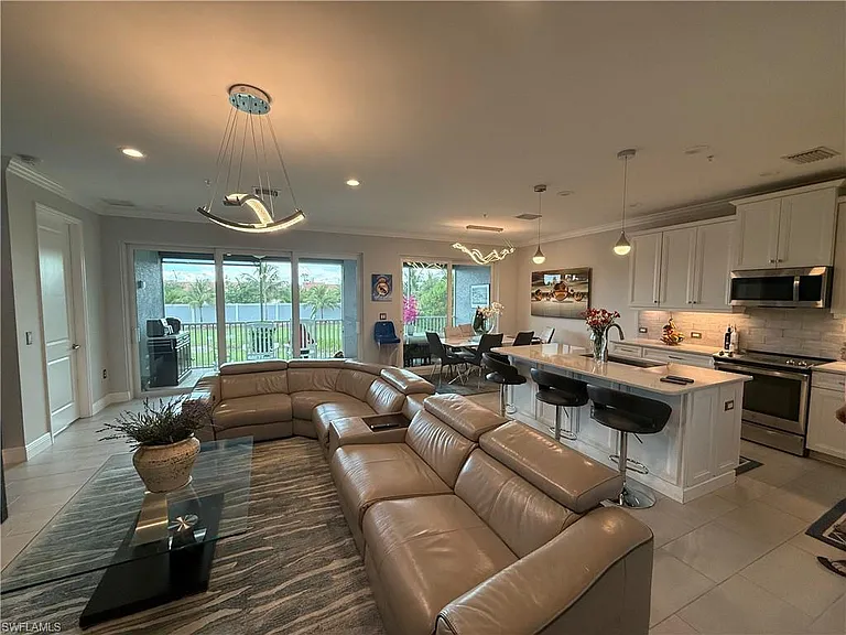 2543 Seychelles Dr #607 — Photo 3