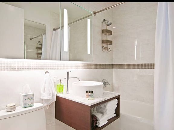 3rd image of 620 W 42nd St APT 6D