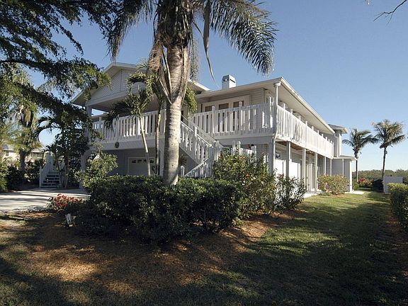 2nd image of 27565 Hickory View Dr
