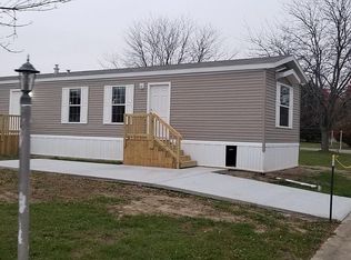 787 Stoneham Dr, Manitou Beach, MI 49253