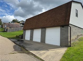 137 Owings St, Weirton, WV 26062