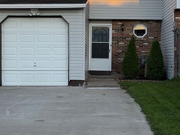 2nd image of 8050B Marlin Dr