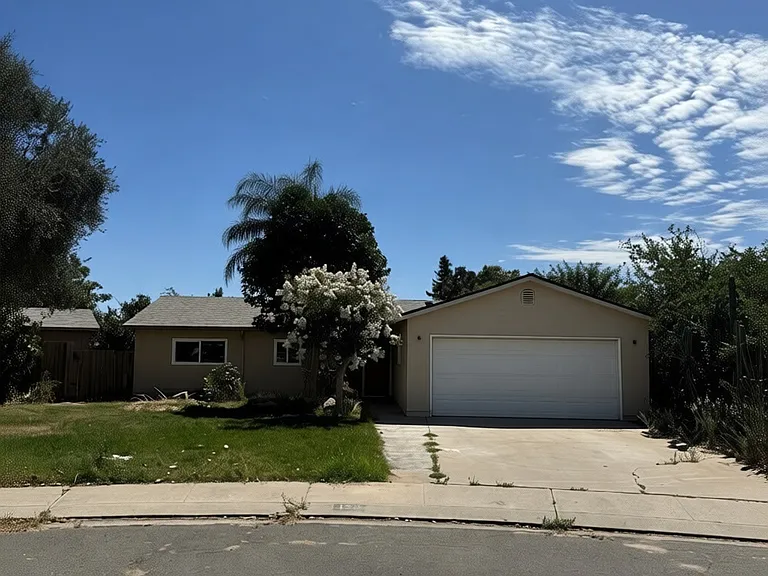 4201 Chalmer Ct — Photo 1