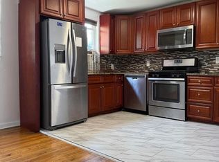 420 Wayne St #1, Jersey City, NJ 07302