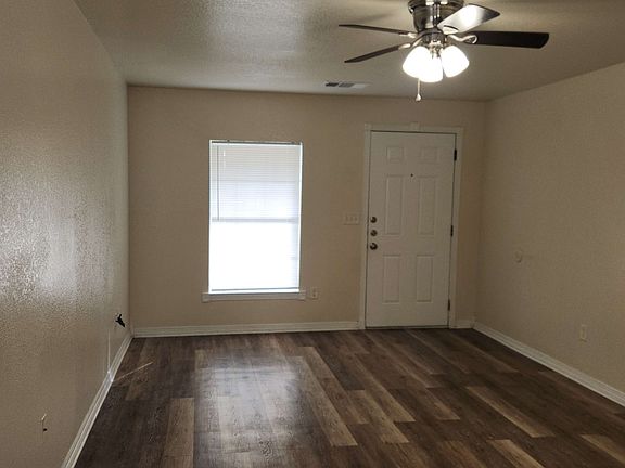 02 Living Room_11252025