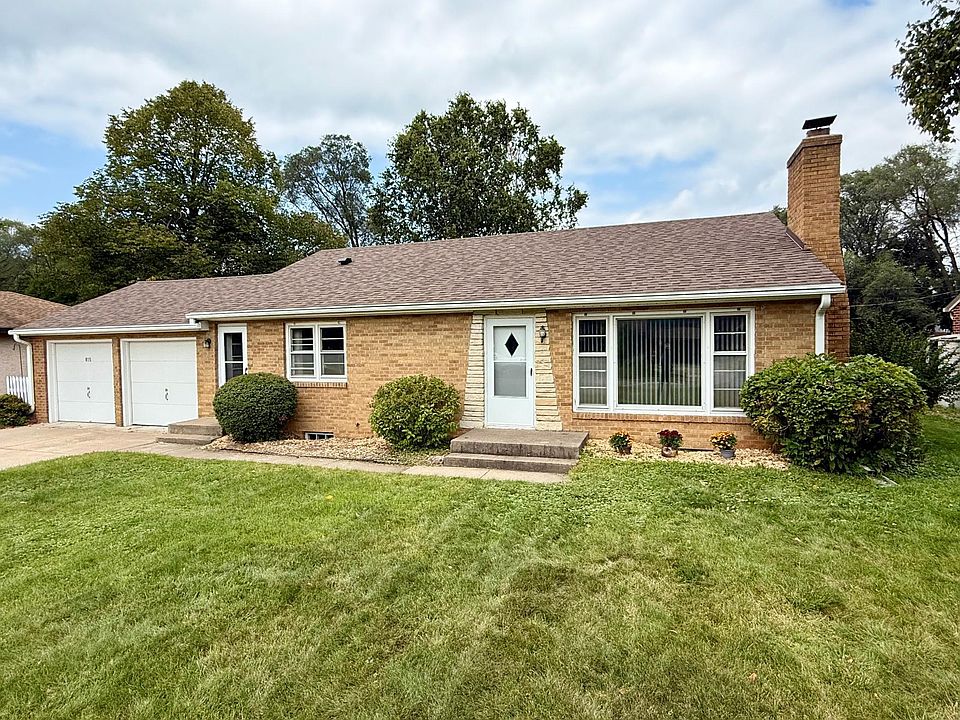 1st image of 815 Sandhurst Dr W