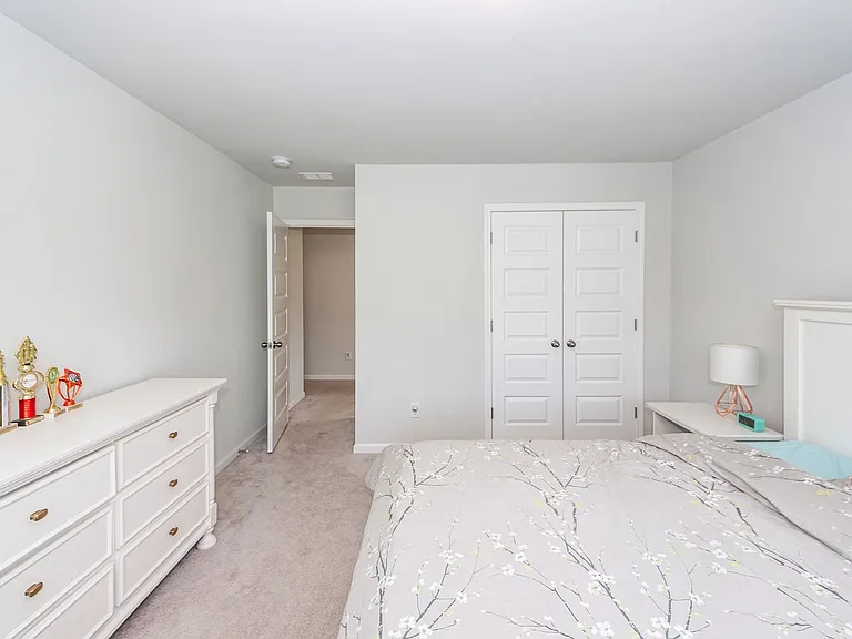 116 Slater Lake Ln — Photo 32
