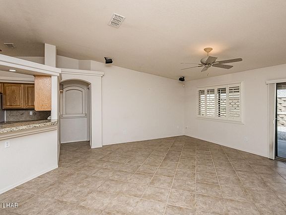 5th image of 560 Pueblo Dr