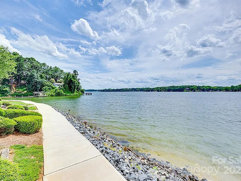 Lake View from backyard walkway