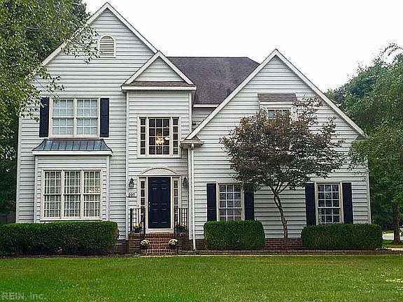 2nd image of 207 Treis Trl