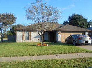 34 Vermont Ave, Midlothian, TX 76065