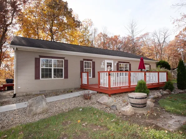 4802 N Horseshoe Ln, Brookston, IN 47923