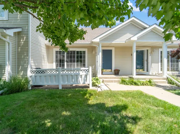 4425 Mills Civic Pkwy Unit 1102, West Des Moines, IA 50265