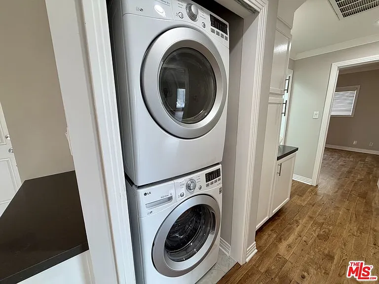 812 N Alfred St #3 — Photo 12