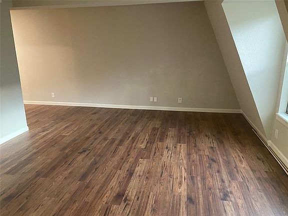 2nd image of 1304 Cordell St #6