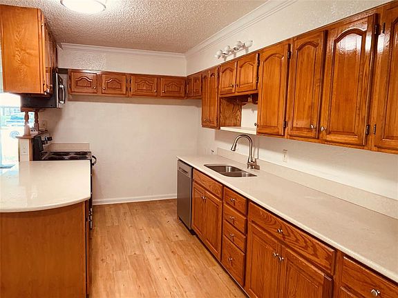 5th image of 830 Lindo Dr