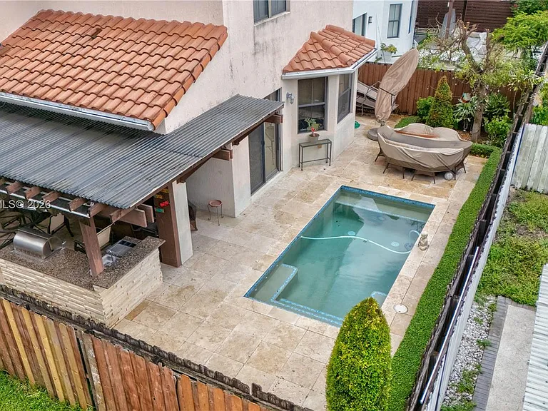 1016 NW 99th Psge — Photo 37