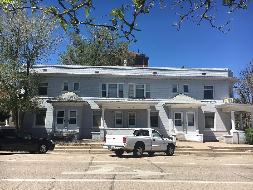 1417 1/2 N Main St