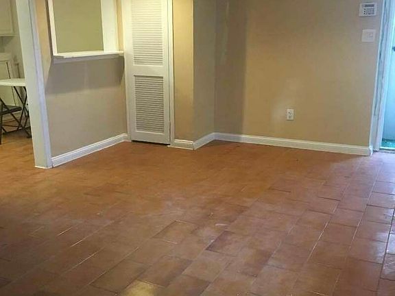 5th image of 31-17 12th St #1B
