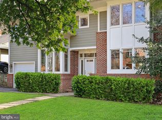 5523 Warwick Pl, Chevy Chase, MD 20815